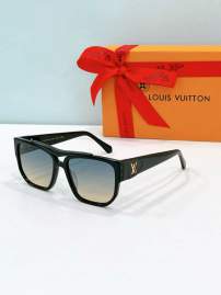 Picture of Louis Vuitton Sunglasses _SKUfw79164252fw